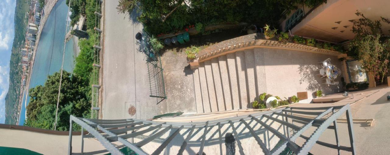 Panoramic Apartments In Villa In Center "The Beach And The Cliff" 1 Agropoli Zewnętrze zdjęcie