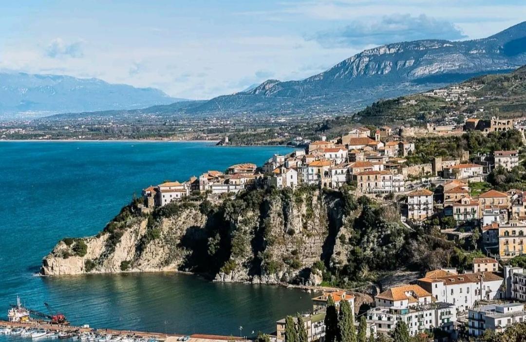 Panoramic Apartments In Villa In Center "The Beach And The Cliff" 1 Agropoli Zewnętrze zdjęcie